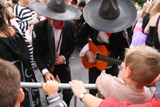 * Image 13