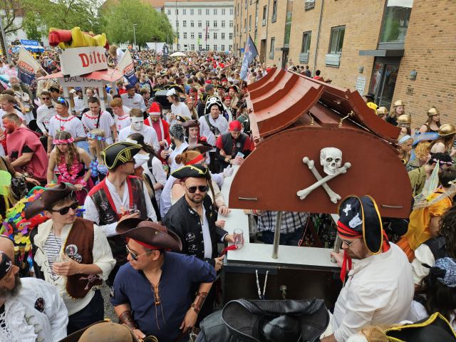 * Image 123
