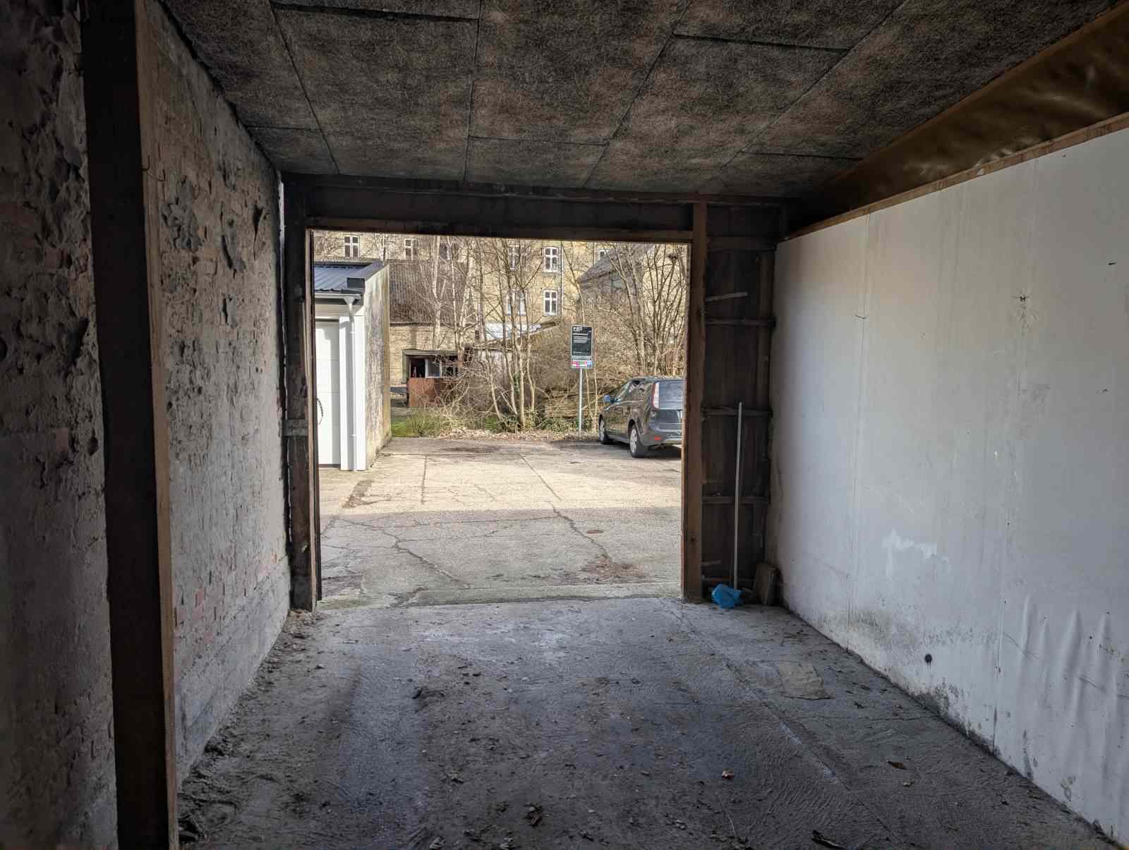 * Image 13